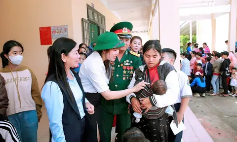 Hơn 1.000 trẻ em Bảo Lộc được khám sức khỏe và nhận quà trong chương trình thiện nguyện