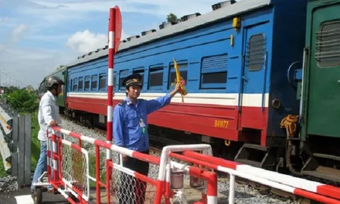 Tăng cường bảo đảm trật tự, an toàn giao thông đường sắt trong tình hình mới