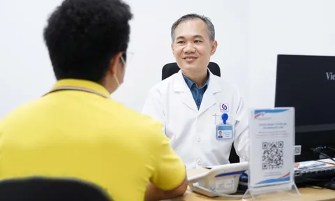 Người đàn ông mắc bệnh vô sinh hiếm gặp đã có con