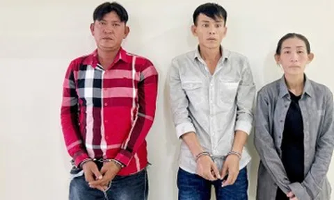 Được 'người tốt' đưa về nhà, người phụ nữ xanh mặt khi mất sạch vàng