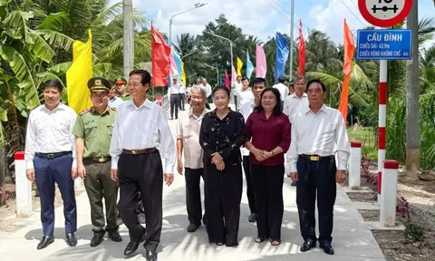 Khánh thành 4 cây cầu nông thôn do trung tướng Đinh Văn Nơi vận động xây dựng