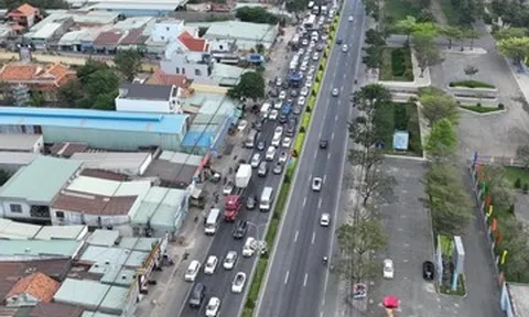 TPHCM điều chỉnh phân làn giao thông Quốc lộ 51 từ 17/11, tài xế cần lưu ý gì?