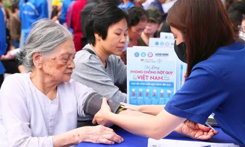 Trời chuyển lạnh, cẩn trọng đột quỵ ở người cao tuổi