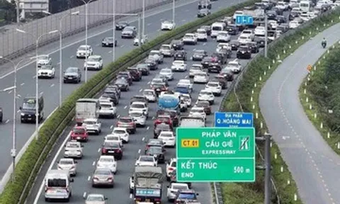 Tai nạn liên tiếp trên cao tốc: Cảnh báo với tài xế thiếu kinh nghiệm