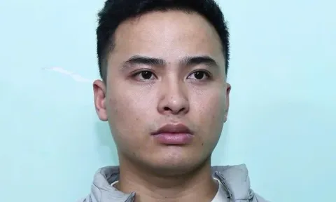 Bắt tạm giam tài xế ô tô kéo lê CSGT khi bị kiểm tra nồng độ cồn