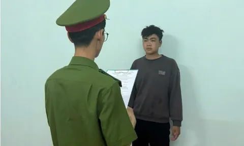 Đột nhập nhà dân trộm vàng để “nuôi” cá cược online, đối tượng bị bắt tạm giam