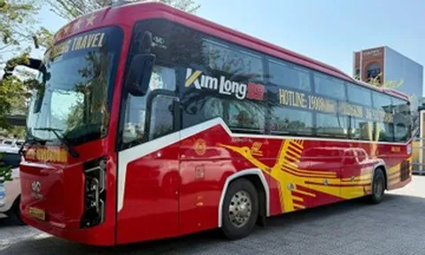 Bị Cục CSGT tước kiểm định, xe giường nằm vẫn chở khách xuyên Việt