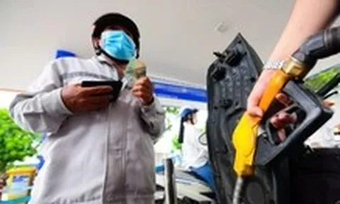 Quỹ bình ổn chi khoảng 3.000 tỉ đồng trong 10 ngày, vì sao giá xăng dầu vẫn tăng mạnh?