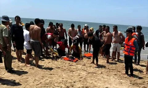 Nam du khách 76 tuổi tử vong khi đang tắm biển cùng nhóm bạn