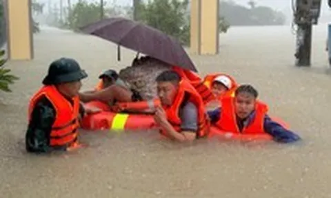 Dự báo, cảnh báo thiên tai phải từ sớm, từ xa, kịp thời, chính xác