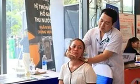Hướng tới 'hộ chiếu sức khỏe' toàn dân, y tế TP.HCM đẩy mạnh chuyển đổi số