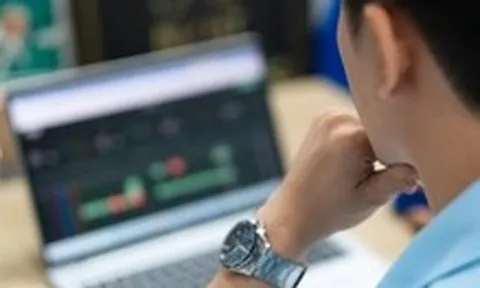 Đọc nhanh 10-4: Giá dầu tiếp tục tăng; chứng khoán chưa phải ở vùng định giá quá hấp dẫn?