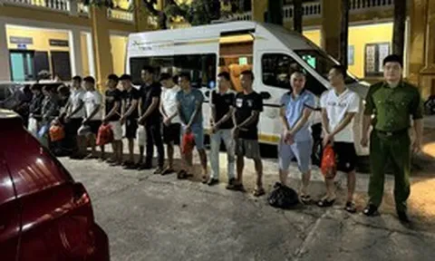 Cảnh báo thủ đoạn mua bán người núp bóng tuyển nhân viên quán karaoke