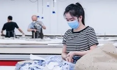 Đề xuất điều chỉnh lương tối thiểu để theo kịp giá xăng, điện, nước