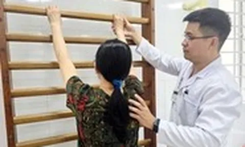 Cách tập luyện đúng để trị chứng viêm quanh khớp vai, rất hay gặp nhiều lứa tuổi