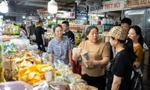 Tạm hoãn xuất cảnh vì nợ thuế từ 1 triệu đồng: Đề xuất quá khắt khe, cần điều chỉnh