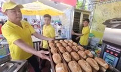 Lễ hội bánh mì đón lượng khách kỷ lục, sẽ đưa lễ hội đi Mỹ, Singapore