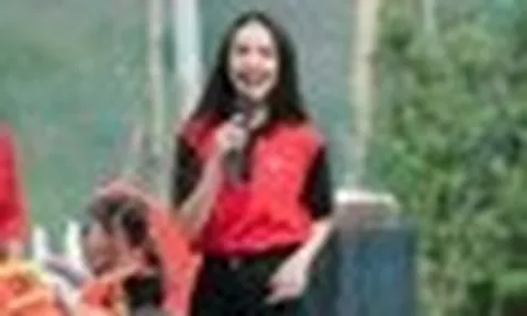 Hiền Thục "đứng hình" khi được học sinh lớp 6 gọi là chị, tiết lộ bí quyết trẻ lâu gây bất ngờ