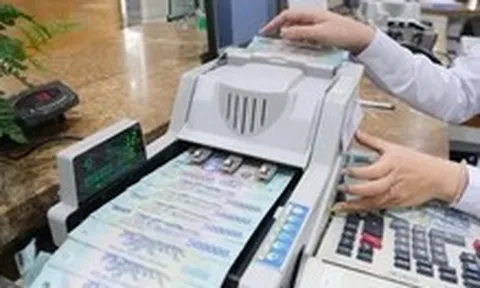 Đọc nhanh 7-5: Giá dầu lao dốc, chứng khoán Mỹ tăng vọt, lãi suất liên ngân hàng trong nước vượt 7%