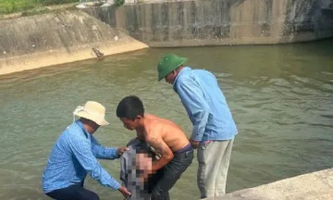 Trượt chân khi đi câu cá cùng em trai, thiếu niên 16 tuổi tử vong