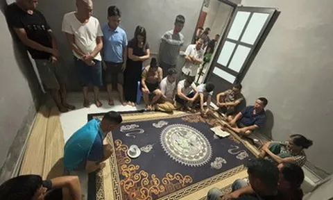 Triệt phá sới bạc 'boongke' ở Bắc Ninh, tạm giữ 21 người