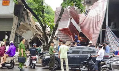 Vụ 2 căn nhà đổ sập ở Bắc Ninh: Chính quyền yêu cầu dừng thi công