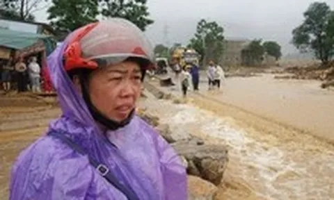 Lai Châu vẫn mưa, bản làng tan hoang vì lũ dữ