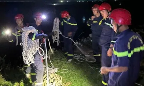 Nữ sinh viên rơi xuống vực sâu khi chụp ảnh ở bán đảo Sơn Trà