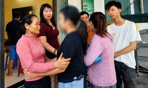 Vụ điện giật chết 2 vợ chồng: Buổi trao, nhận lại tiền cọc đầy nước mắt