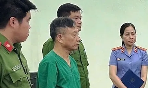 Loạt giám đốc, bác sĩ bị khởi tố, lộ 'mắt xích' ít người ngờ tới