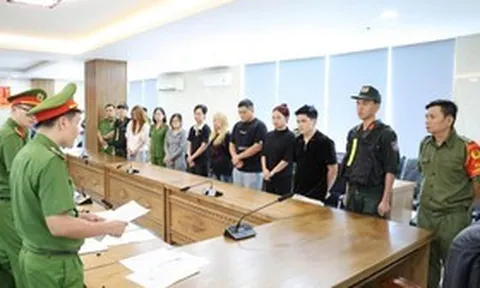 Khởi tố quản lý và 6 nhân viên bán khí cười tại quán Saga