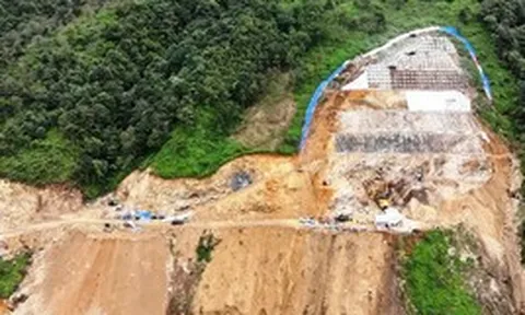 Đường hầm xuyên núi cao nhất Việt Nam đang được Đèo Cả đào dưới "vua đèo" Tây Bắc: Được xếp vào nhóm công trình "cấp đặc biệt", rút ngắn thời gian di chuyển 22km xuống chỉ còn vài phút