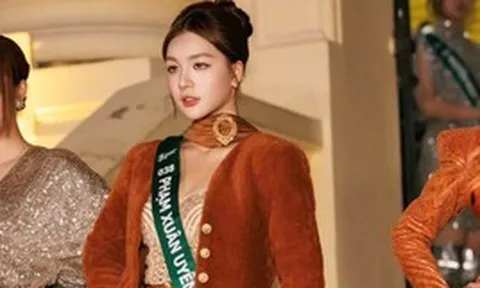 Nữ sinh 18 tuổi Phạm Xuân Uyên: Từ tình yêu áo dài đến danh hiệu Đại sứ Dạ hội
