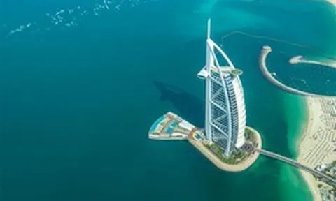 Khách sạn 6 sao là gì, xa xỉ đến mức nào?