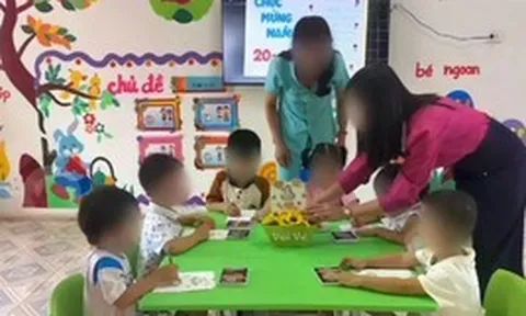 Tạm đình chỉ hai giáo viên mầm non tác động vào học sinh