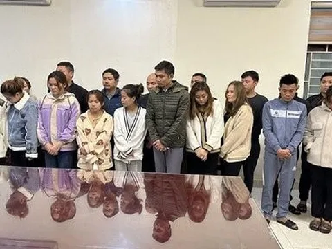 Thanh Hóa: Bắt giữ 19 đối tượng "bay lắc" trong quán karaoke "chui"