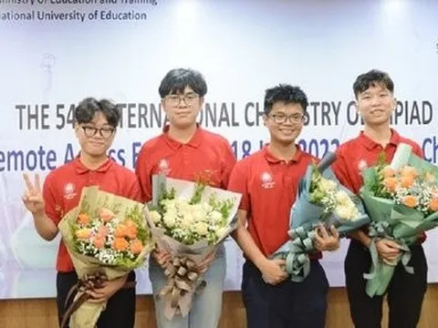Việt Nam xuất sắc lọt top 10 quốc gia đạt kết quả cao nhất kỳ thi Olympic quốc tế 2022