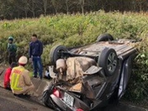 Một lái xe người Nigeria bị thương sau khi va chạm liên tiếp với 2 ô tô ở Gia Lai