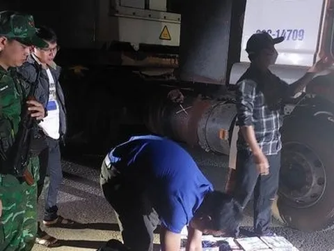 Gia Lai: Bắt đối tượng cất giấu pháo trên xe đầu kéo