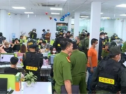 Đánh sập mạng lưới lừa đảo rút tiền từ thẻ tín dụng, tạm giữ 86 đối tượng