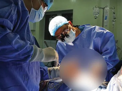 Người đàn ông bị cắt "của quý": xác định người chồng có hành vi xâm hại con riêng của vợ?