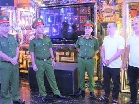 Nhiều cơ sở karaoke ở thành Vinh bị tạm đình hoạt động