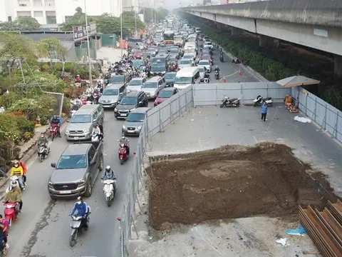 Hà Nội: Yêu cầu dỡ bỏ 'lô cốt' nếu ảnh hưởng giao thông dịp Tết