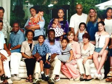 Chân dung 7 người con của Vua bóng đá Pele sau cuộc đời đầy tai tiếng tình ái: Chỉ đúng 1 người theo nghiệp túc cầu nhưng thất bại