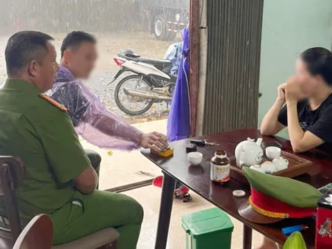 Ngăn người phụ nữ buồn chuyện gia đình định nhảy sông Mã tự tử