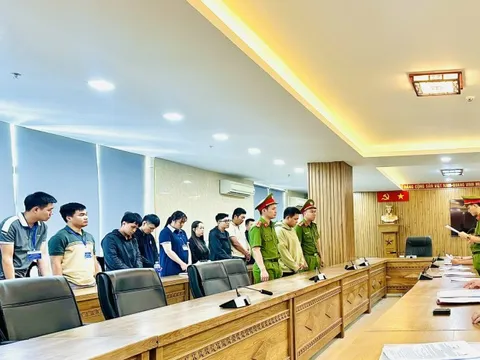 Nhân viên OceanBank, LPBank bị cáo buộc giúp tội phạm mở tài khoản ma