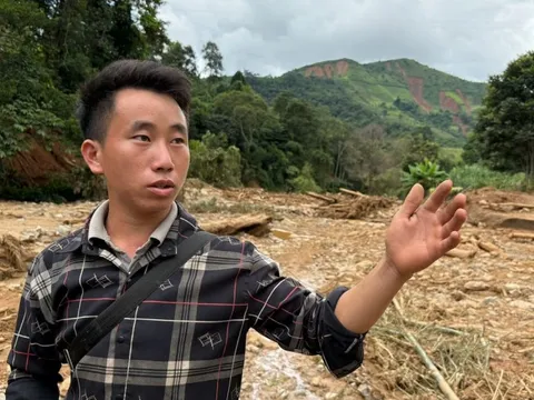 Thủ tướng khen tấm gương dũng cảm, quyết đoán, sáng suốt cứu người trong trận lũ quét của Trưởng bản Mùa A Thi