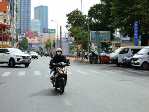 Thời tiết TP HCM hôm nay, 27-8: Nên mang gì, mặc gì khi ra đường?