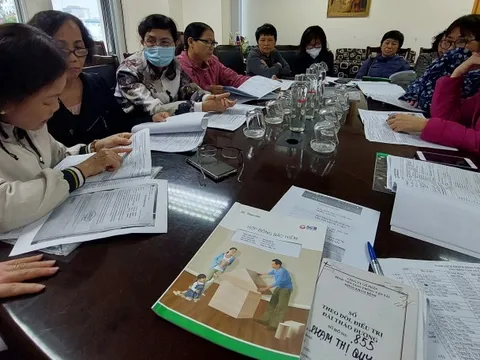 Có ngăn được tiền gửi tiết kiệm thành bảo hiểm nhân thọ?