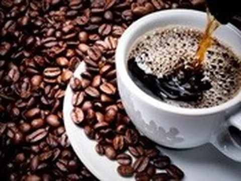 Cứ uống cà phê vào lại bị tiêu chảy, vì sao?